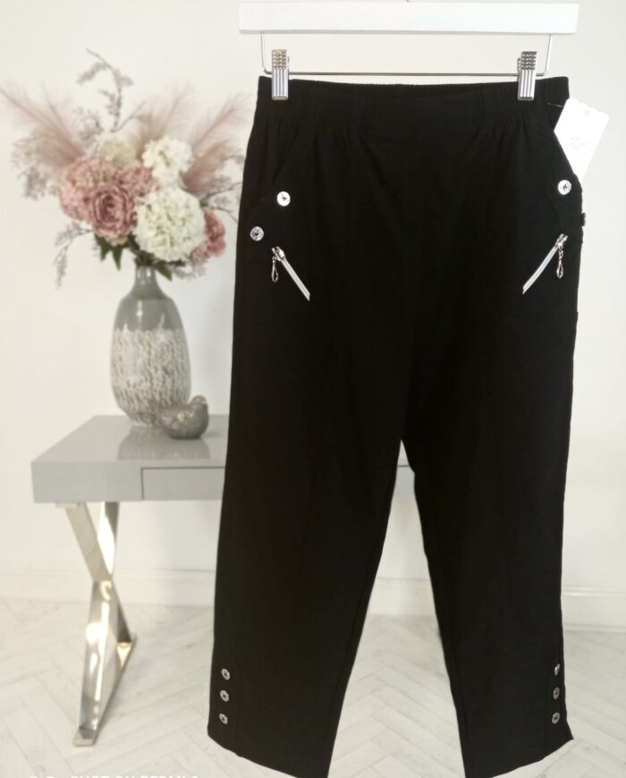 Black Cropped Trousers