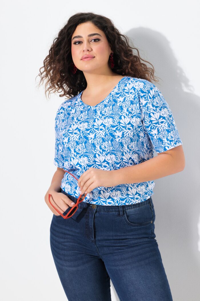 Ulla Popken Coral Reef Printed Short Sleeve V-Neck Tee (Blue) - Image 3