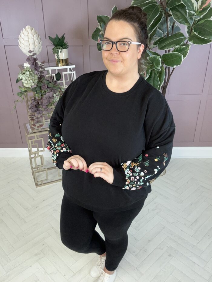 ONLY Carbrooke O-Neck Sweater