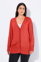 UllaPopken Button Cardigan (Salsa) – soft V-neck cardigan with button closures, ribbed cuffs and hem, in a fine viscose-blend knit.