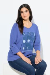 UllaPopken Moonlight Graphic Tee – black V-neck cotton top with moon-phase print, 3/4 sleeves and relaxed fit.