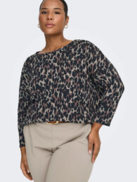 ONLY Leopard Soft Knit Top with round neck, 3/4 sleeves, dropped shoulders and neutral leopard print