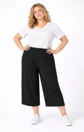 VeroModa Culotte Trousers Black wide leg culottes with elasticated waistband and side pockets