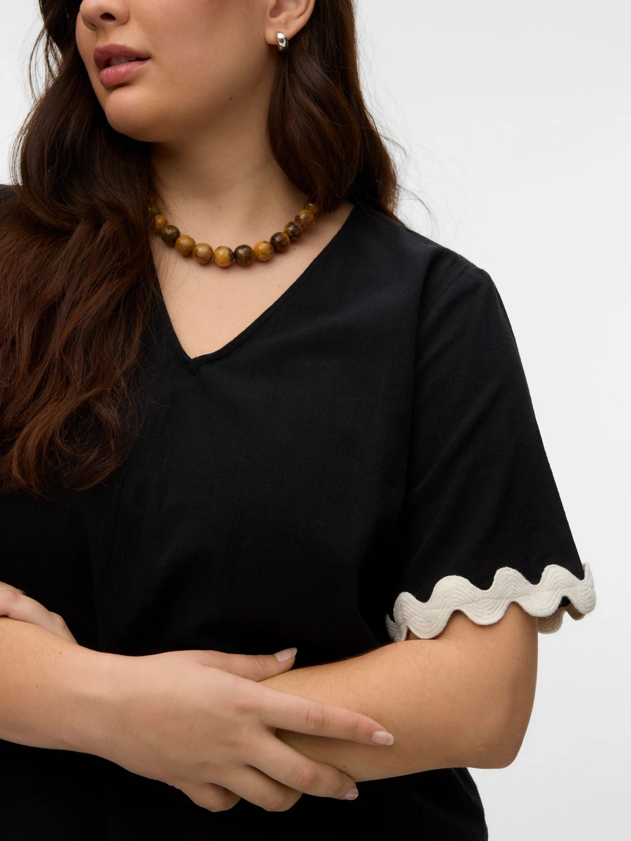 VeroModa Black Scalloped Top - Image 5