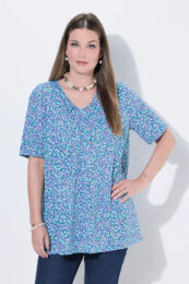 UllaPopken Mini Wildflower Tee with blue meadow ditsy floral print, V-neck and short sleeves