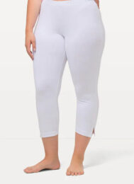 UllaPopken Basic Stretch Capris in white with slim fit, elastic waistband and side vent detail