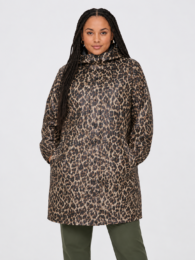 ONLY Leopard Print Teddy Rainjacket with hood, teddy lining, water-resistant finish and button pockets.